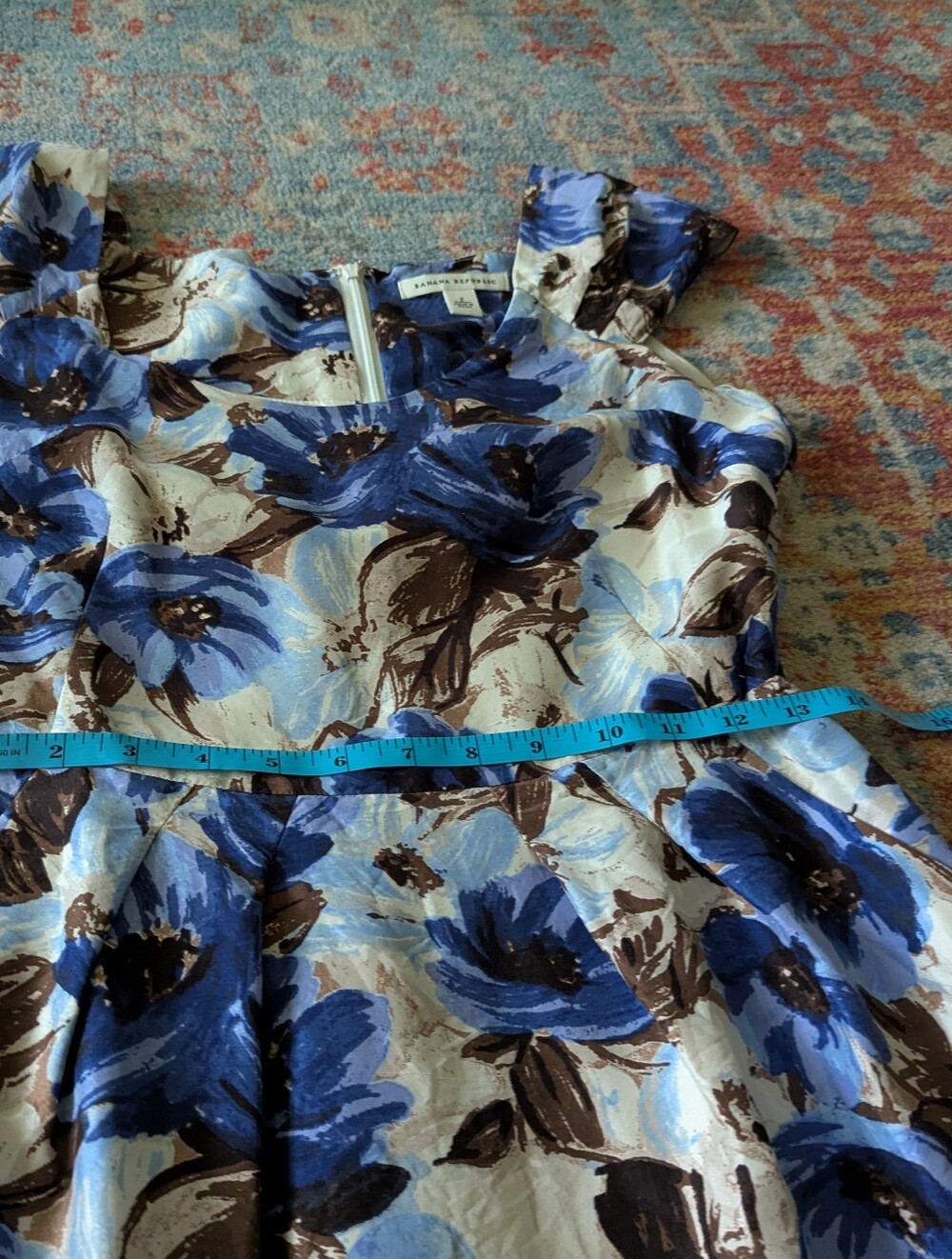 Banana Republic Dress Size 2 Silk Floral 60s Look Shift Dress Pleated Accents - Picture 11 of 13